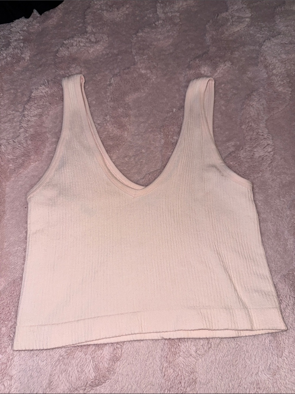 Classic V-Neck Ribbed Crop Tank Top - Light Pink